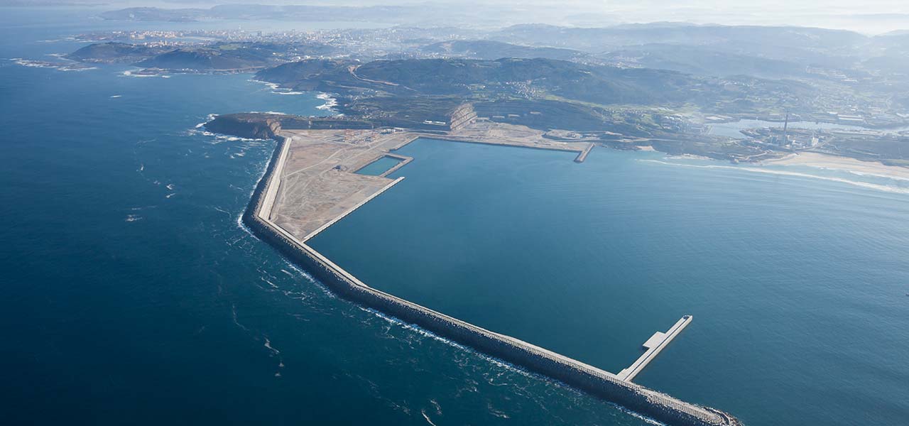 Nuevas Instalaciones Portuarias en Punta Langosteira en A Coruña, España