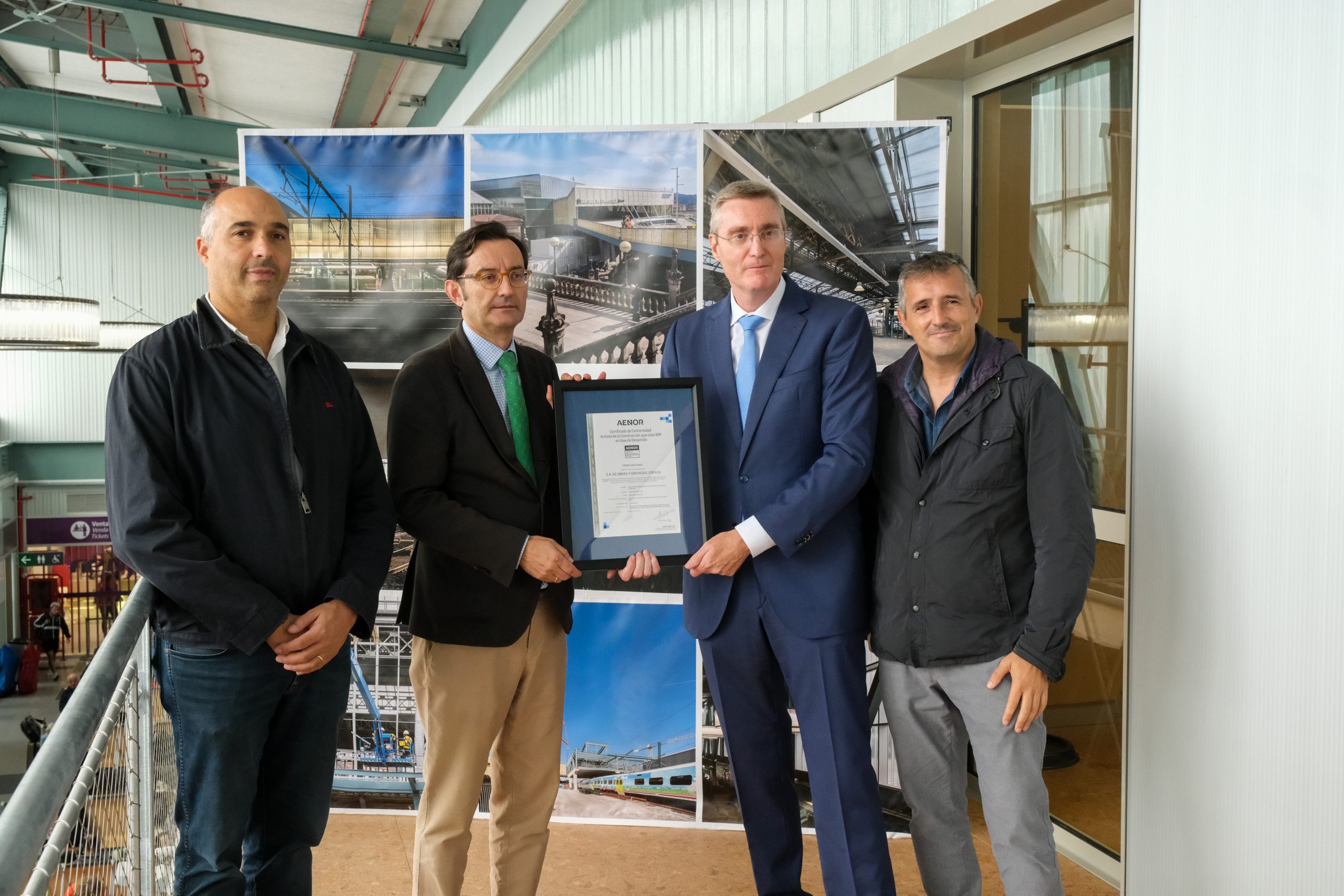 Gabriel García (ADIF, director de obra); José E. Coello (AENOR, director Galicia); Antonio Baamonde (Copasa, Obra civil); y Manuel Barredo (Tylin, jefe técnico). Cesar Martínez.
