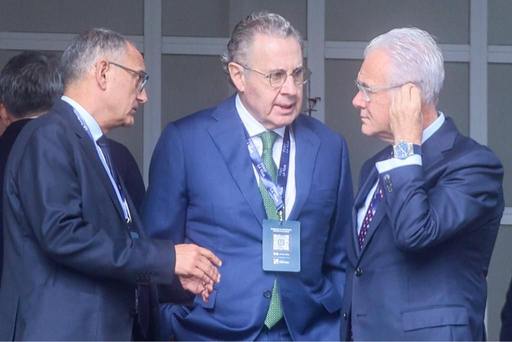 José Luis Suárez, presidente y consejero delegado, con Alfredo Blanco, director corporativo y financiero del grupo.